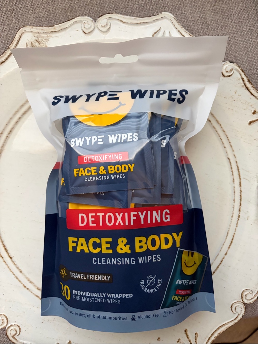Swype wipes Detoxifying Face & Body Cleansing Wipes -
